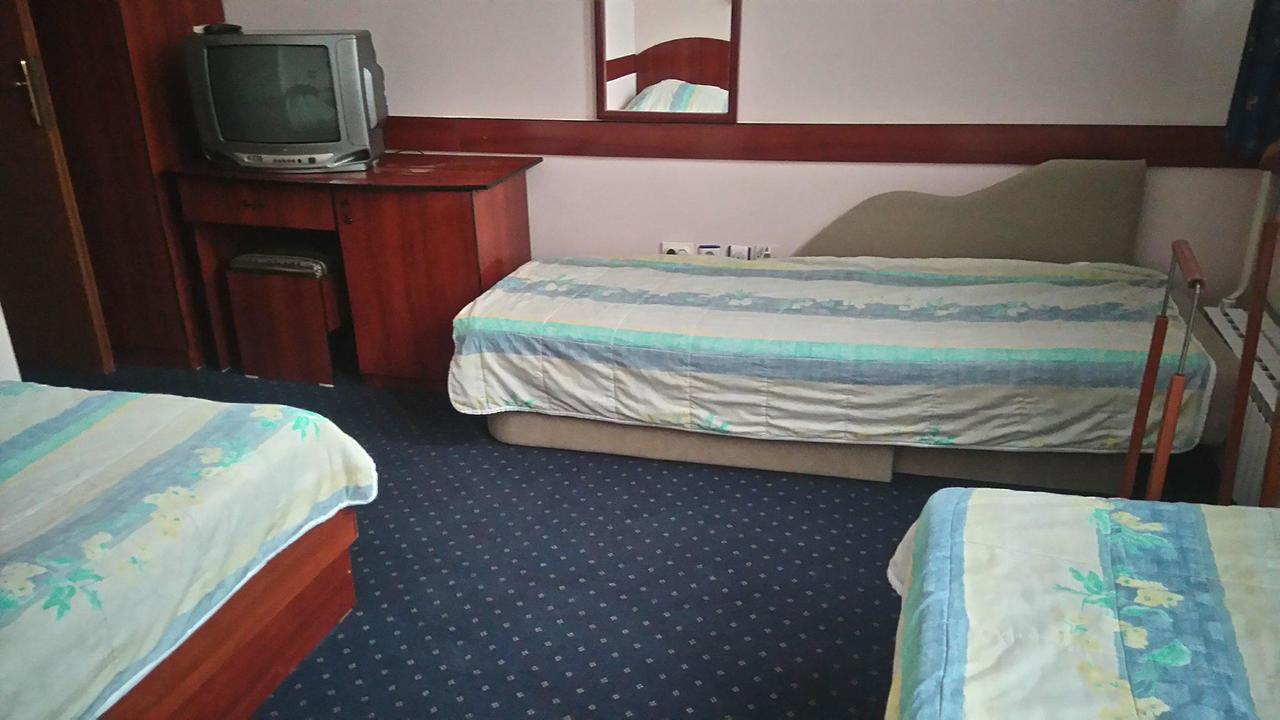 Hotel Mimoza Kumanovo Kültér fotó